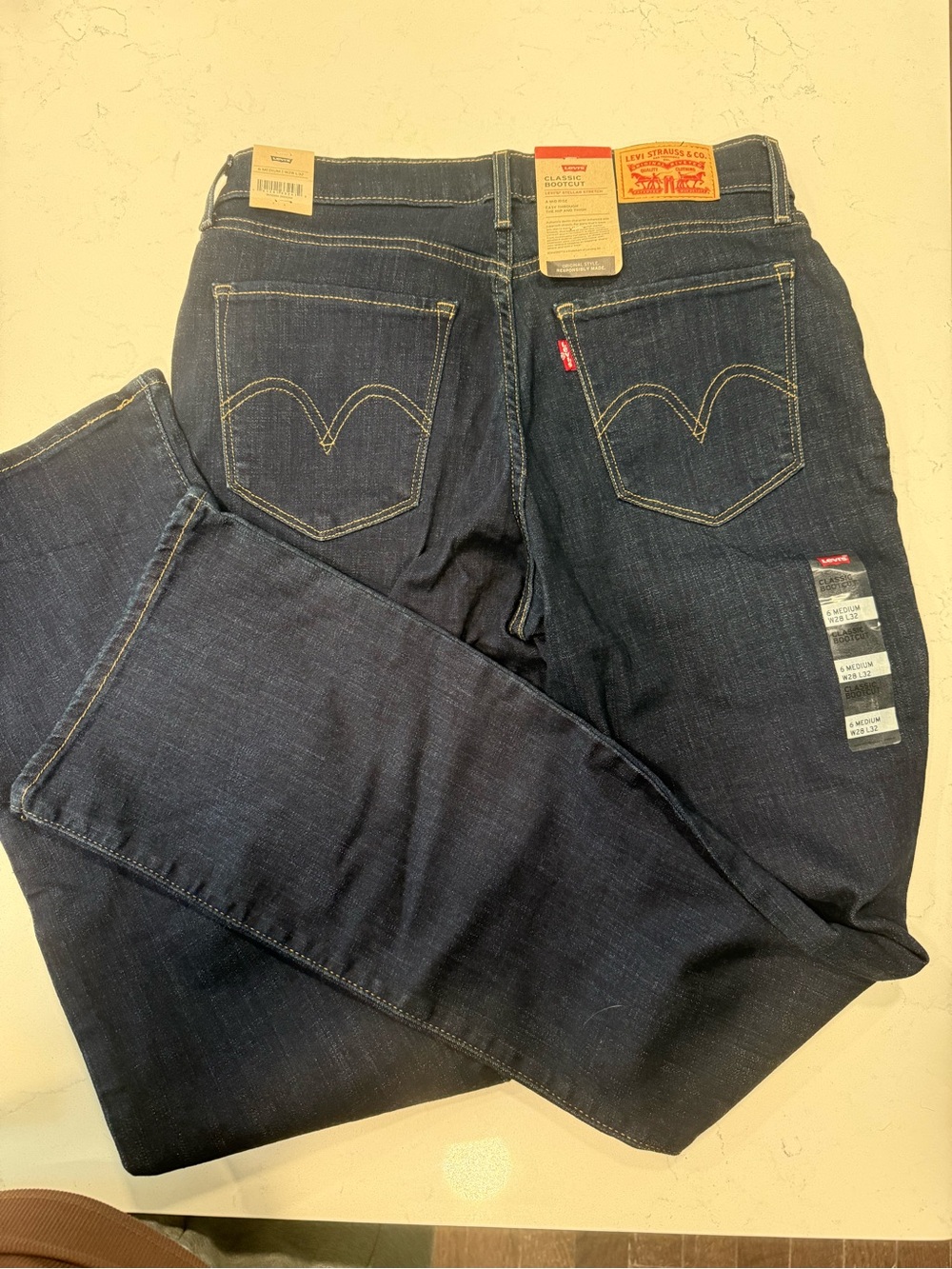 Levi's women’s 28x32 Dark Blue classic bootcut Jeans